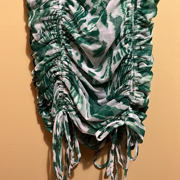 BY.DYLN (S) Bodycon Ruched Dress - Green/White - Picture 5 of 9